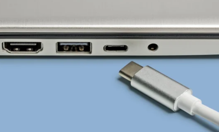 Cuáles son las diferencias entre USB 4.0 y USB 3.2